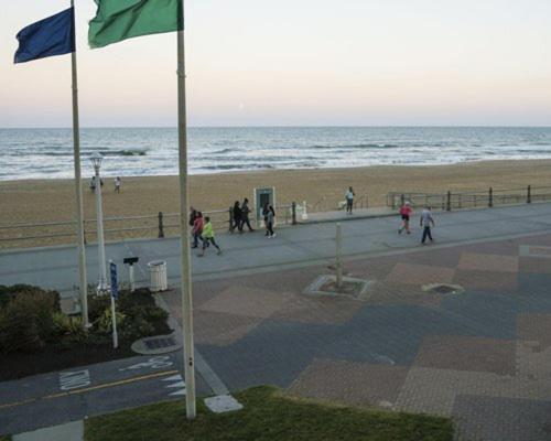 Virginia Beach Oceanfront Resort with the Comforts of Home Main image 1